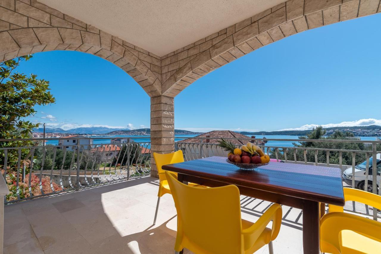 Bikaca 1 Lägenhet Trogir Exteriör bild