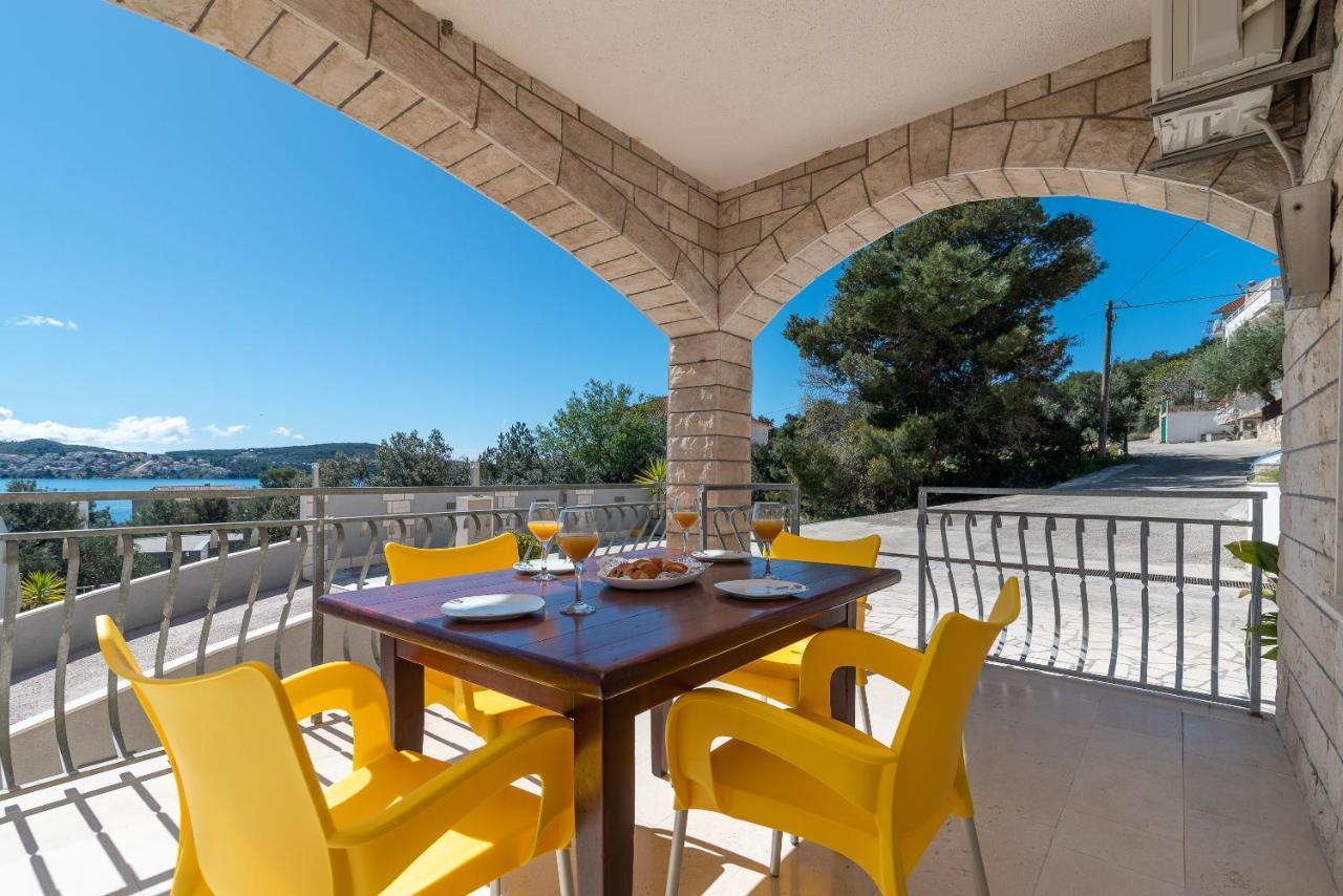 Bikaca 1 Lägenhet Trogir Exteriör bild